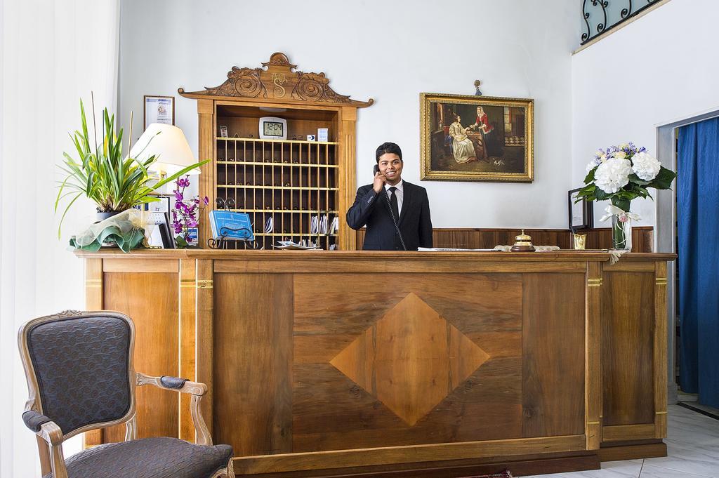 Grande Albergo Quattro Stagioni Rieti Bagian luar foto