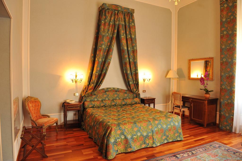 Grande Albergo Quattro Stagioni Rieti Ruang foto