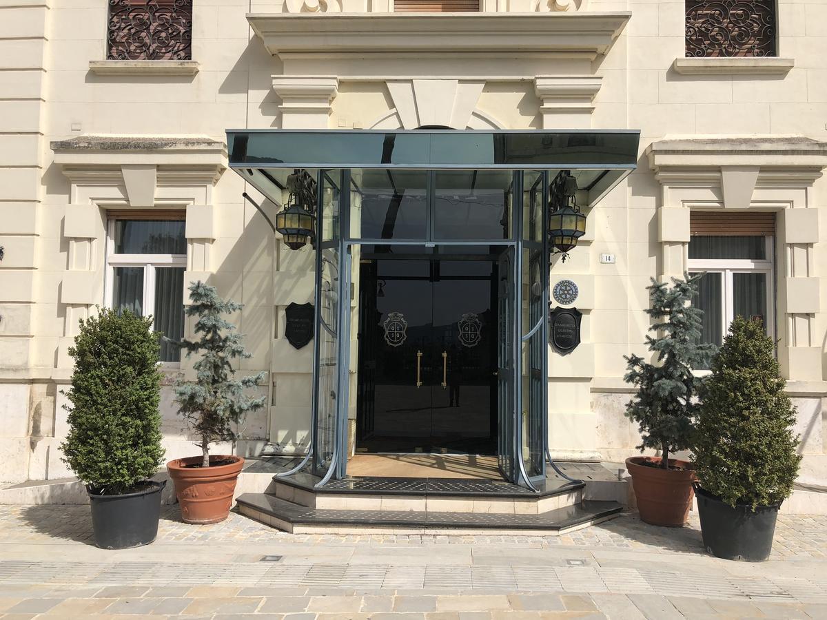 Grande Albergo Quattro Stagioni Rieti Bagian luar foto