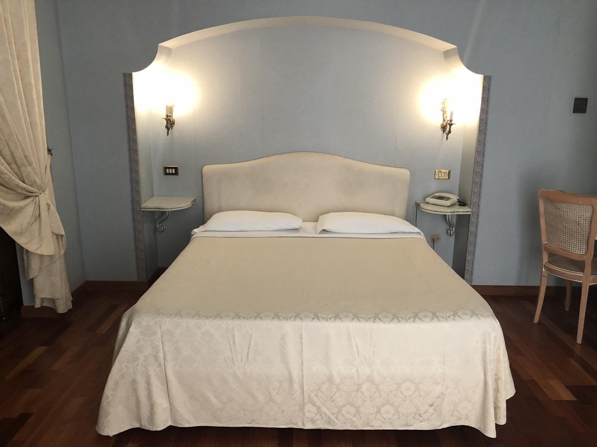 Grande Albergo Quattro Stagioni Rieti Bagian luar foto